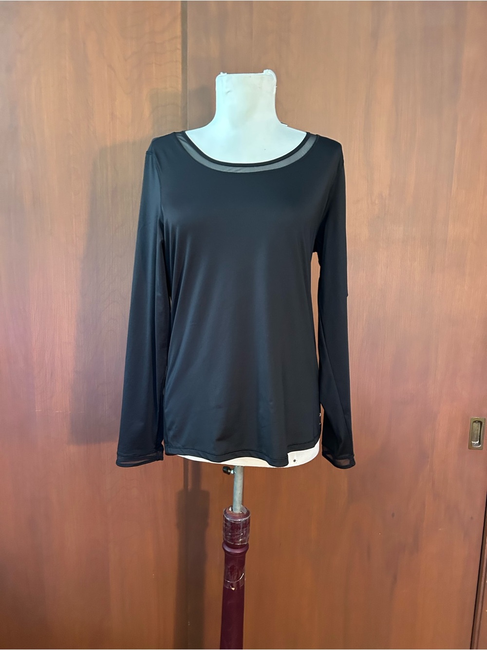 NWT Golftini mesh trimmed shirt